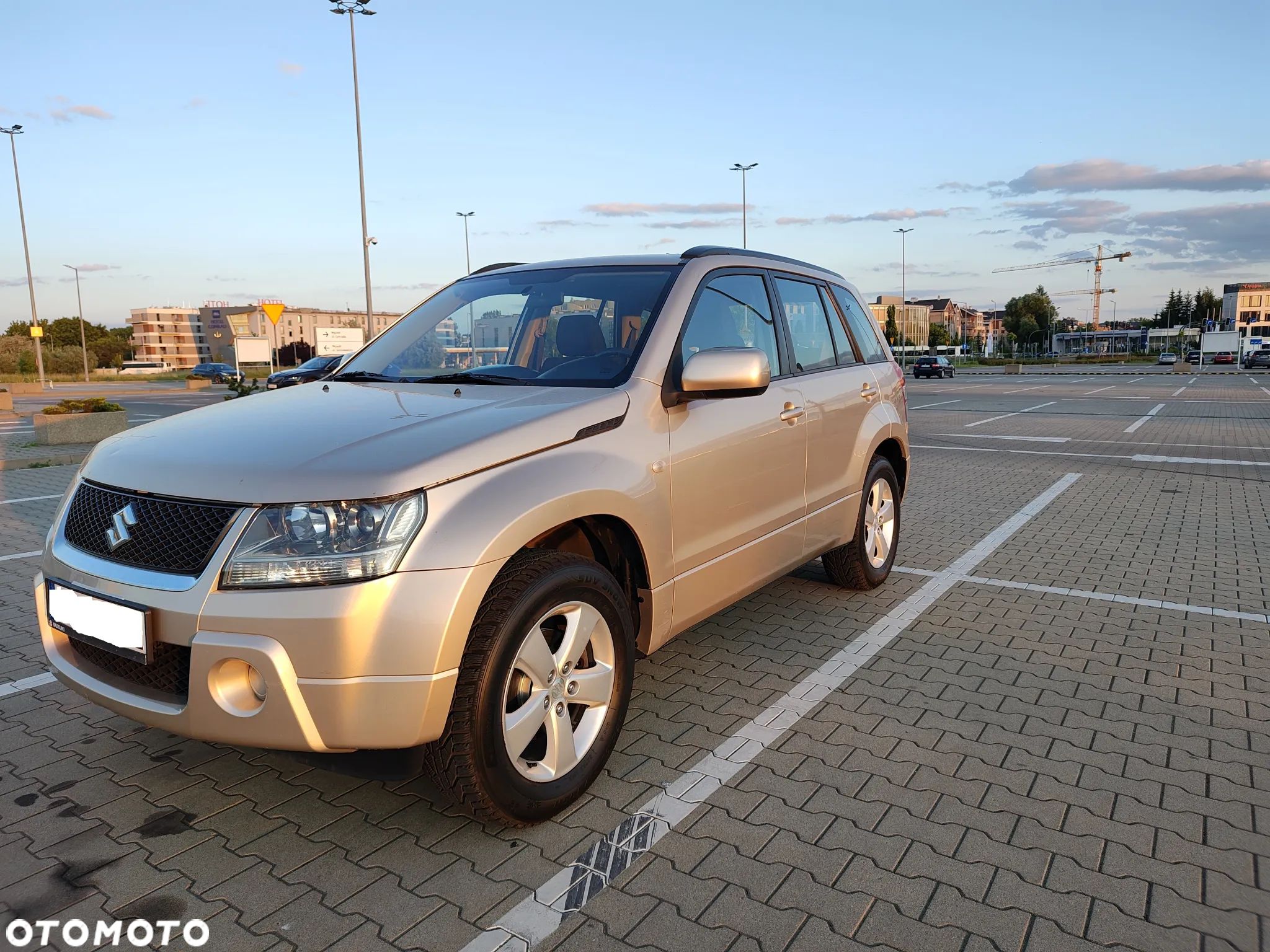 Suzuki Grand Vitara 2.0 - 1
