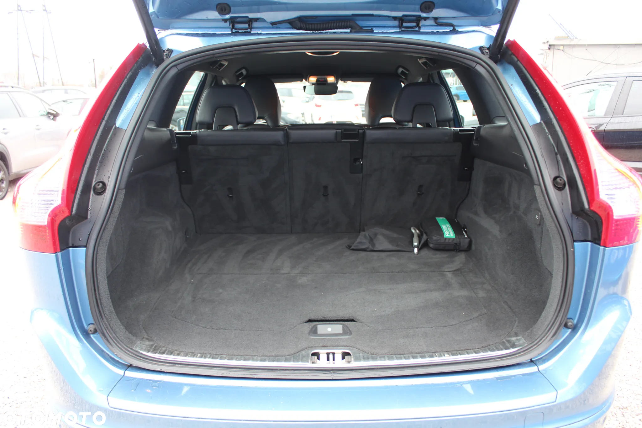 Volvo XC 60 D4 Drive-E Base - 31