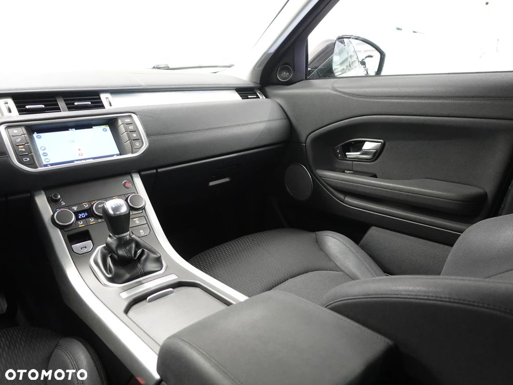 Land Rover Range Rover Evoque - 36