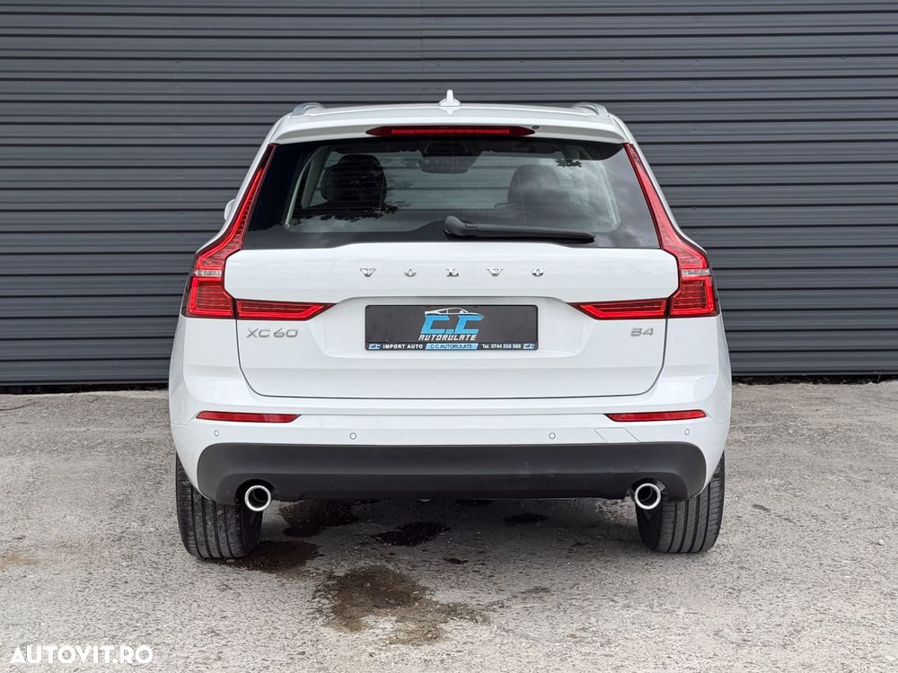 Volvo XC 60 B4 D Geartronic Momentum Pro - 5