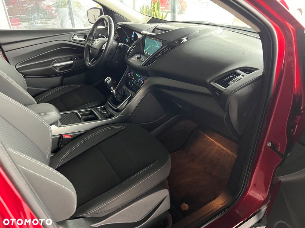 Ford Kuga - 28