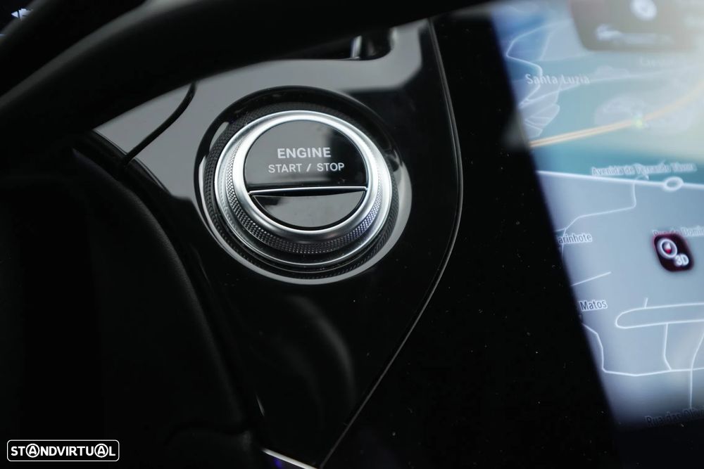 Mercedes-Benz E 300 e AMG Line - 32