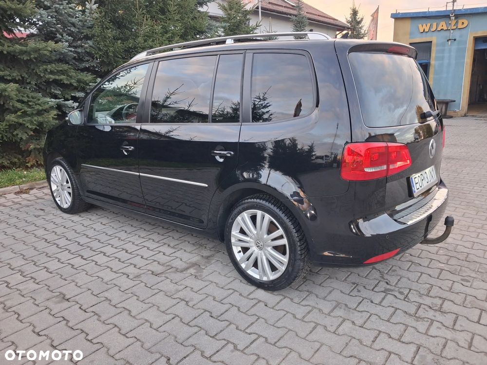 Volkswagen Touran 2.0 TDI Highline DSG - 22