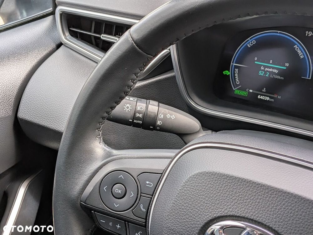 Toyota Corolla 1.8 Hybrid Comfort - 22