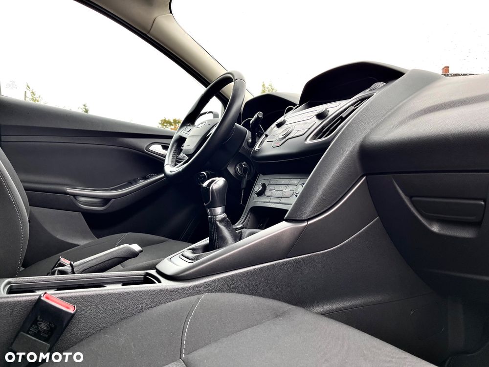 Ford Focus 1.0 EcoBoost Trend Edition - 9