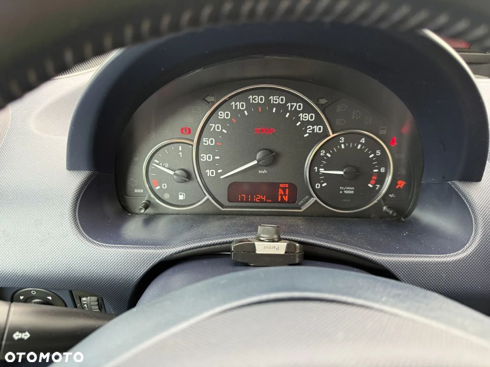 Peugeot 1007 - 15