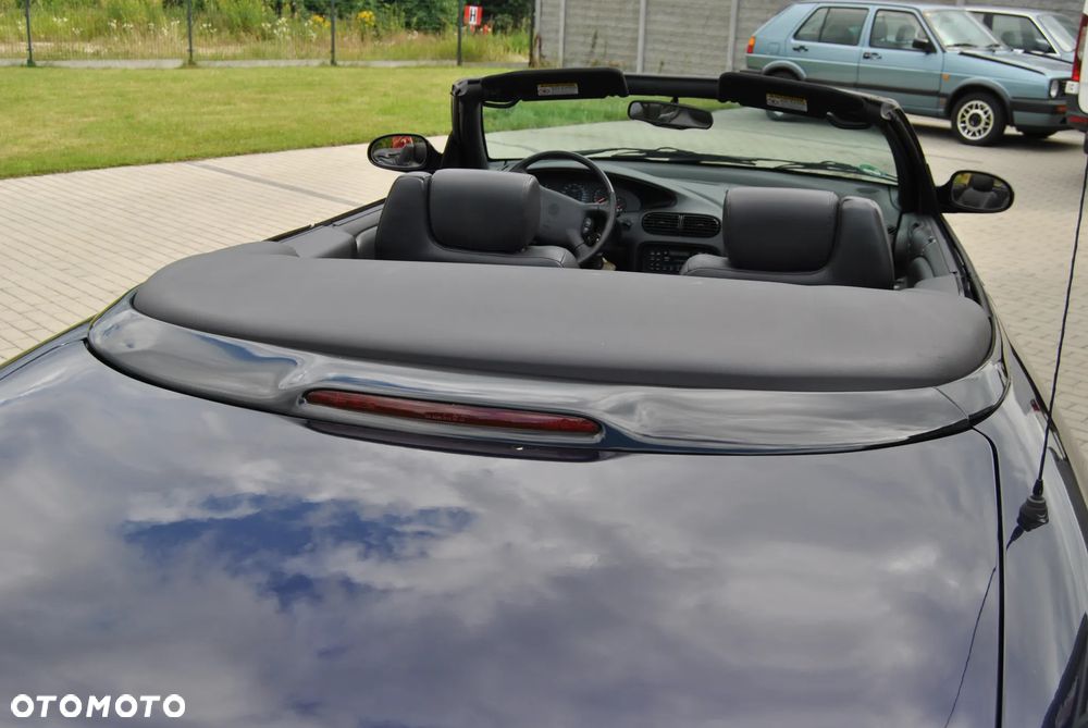 Chrysler Stratus - 34