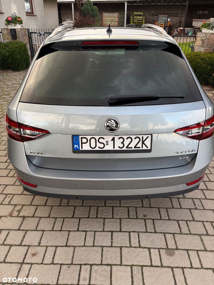 Skoda Superb 2.0 TDI SCR 4x4 L&K DSG - 6