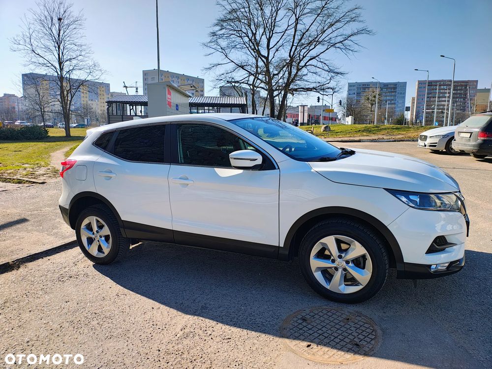 Nissan Qashqai 1.2 DIG-T Acenta Xtronic - 1