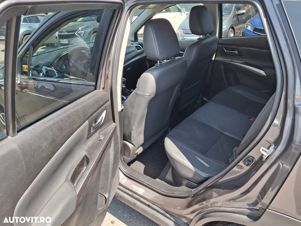 Suzuki SX4 S-Cross 1.4 Boosterjet AllGrip MHEV Spirit - 25