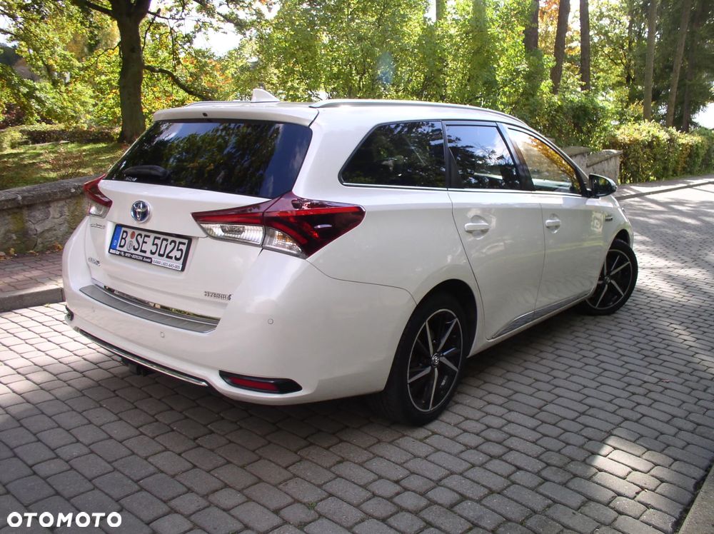 Toyota Auris 1.8 VVT-i Hybrid Automatik Touring Sports Executive - 35