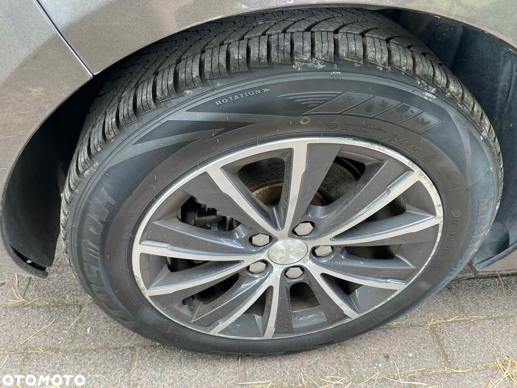 Peugeot 308 125 THP Allure - 9