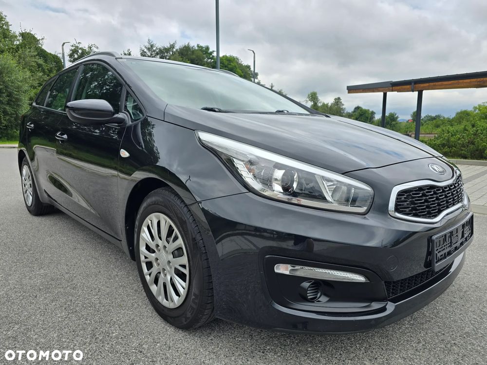 Kia Ceed 1.4 CRDi 90 Vision - 35