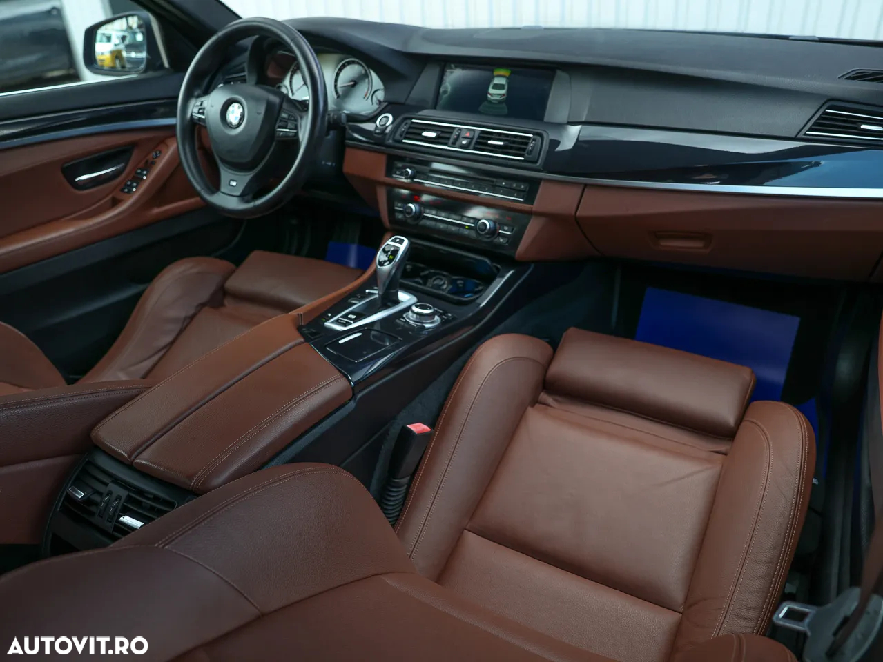 BMW Seria 5 520i Aut. - 8