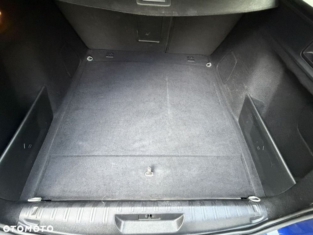 Peugeot 308 - 26