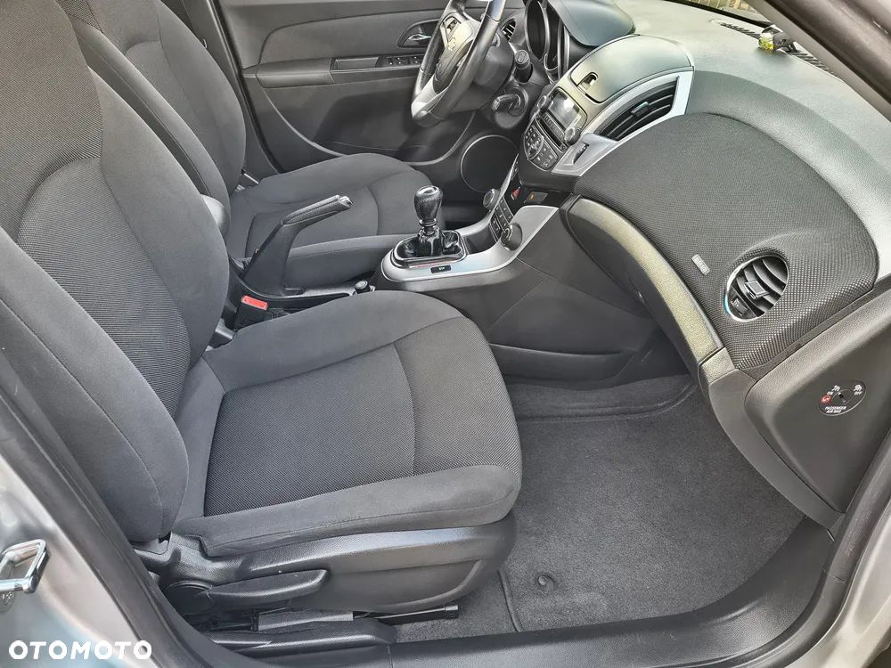Chevrolet Cruze 1.6 LT - 6