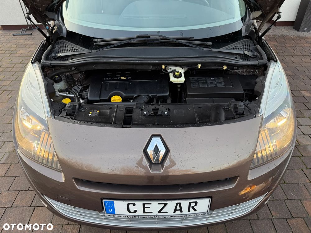 Renault Grand Scenic - 22