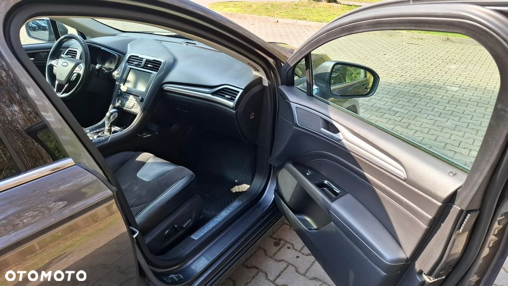 Ford Mondeo 2.0 TDCi Titanium PowerShift - 10