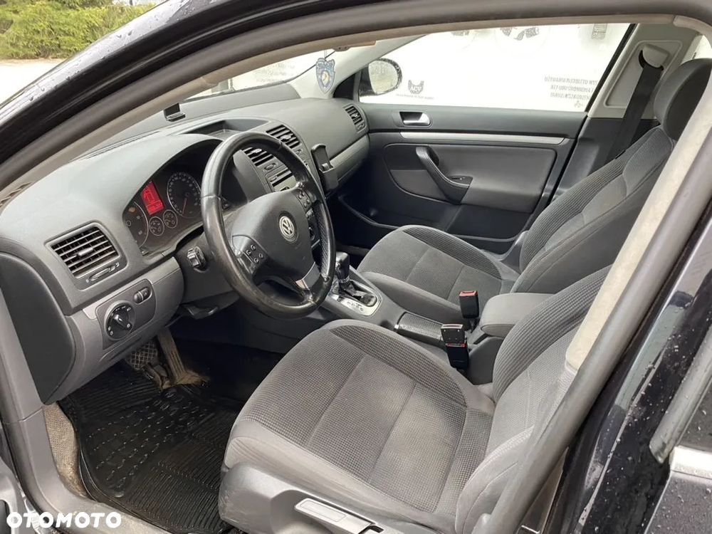 Volkswagen Golf 1.9 TDI DSG GT Sport - 3
