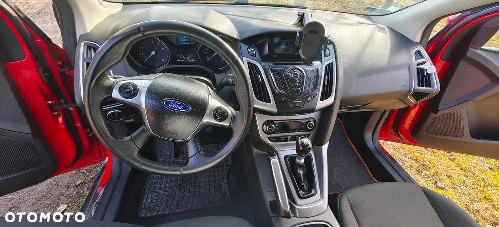 Ford Focus 1.0 EcoBoost STart-Stopp-System TITANIUM - 11