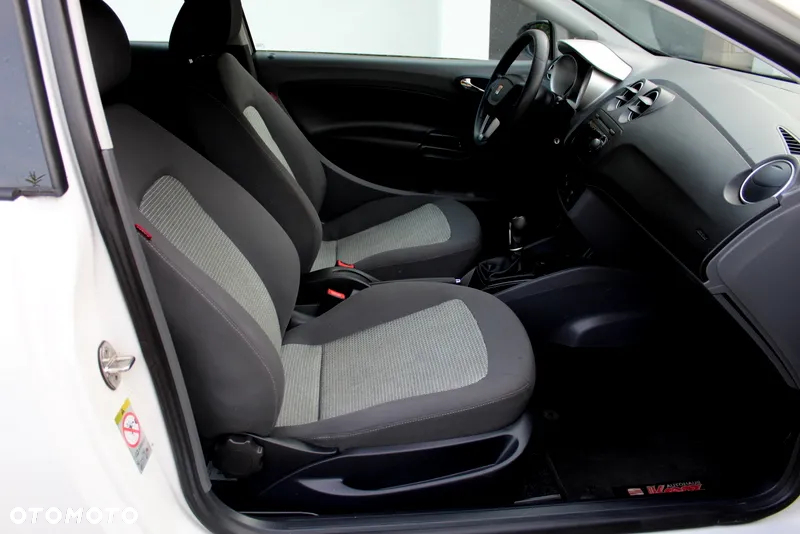 Seat Ibiza SC 1.4 16V Style - 8