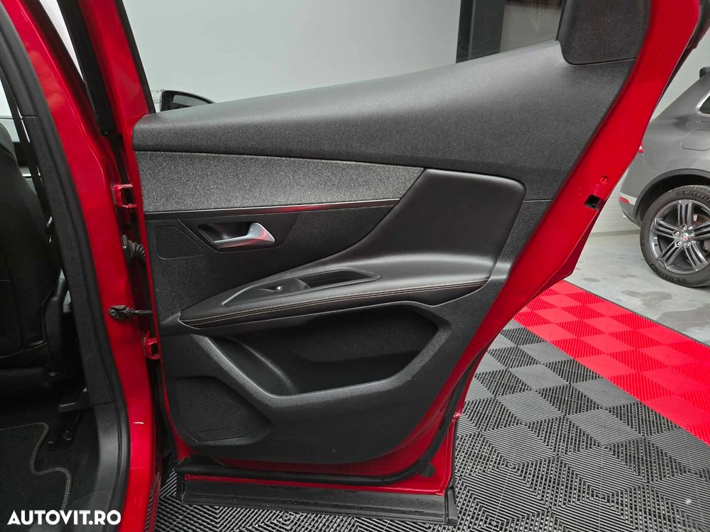 Peugeot 3008 1.5 BlueHDI S&S EAT8 GT-Line - 27