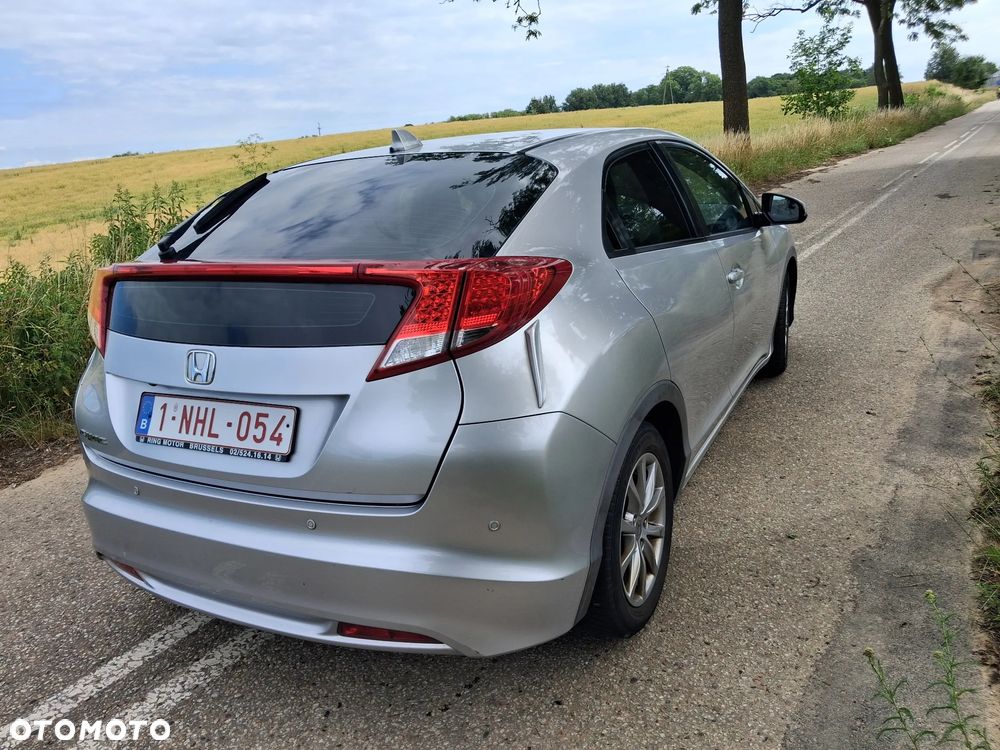 Honda Civic 1.6 i-DTEC Comfort Black Edition - 6