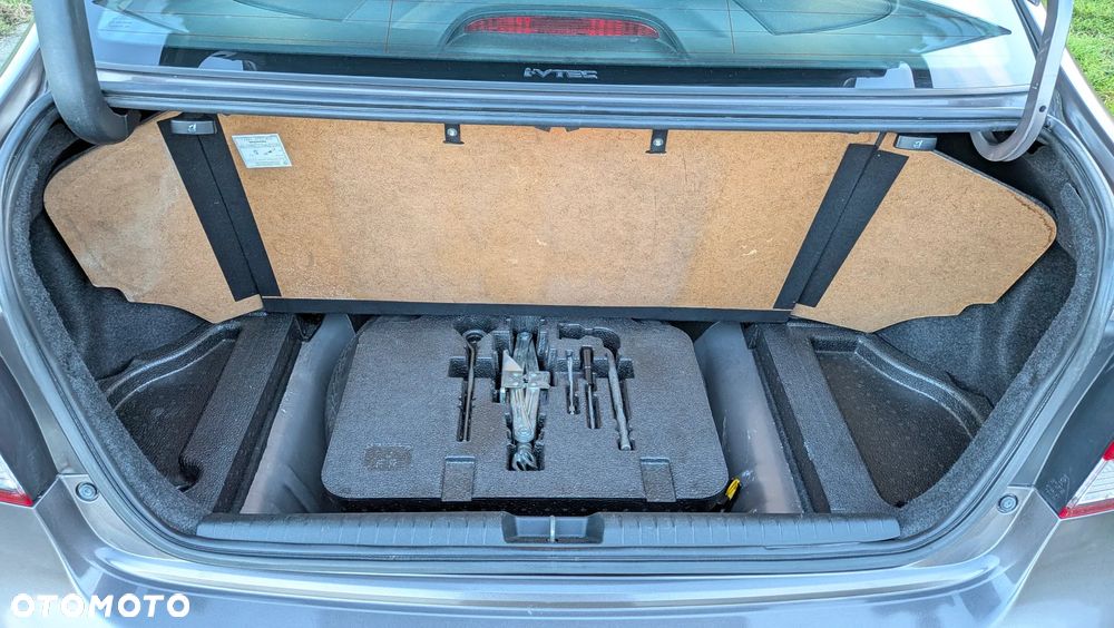 Honda Civic 1.8 Comfort - 29