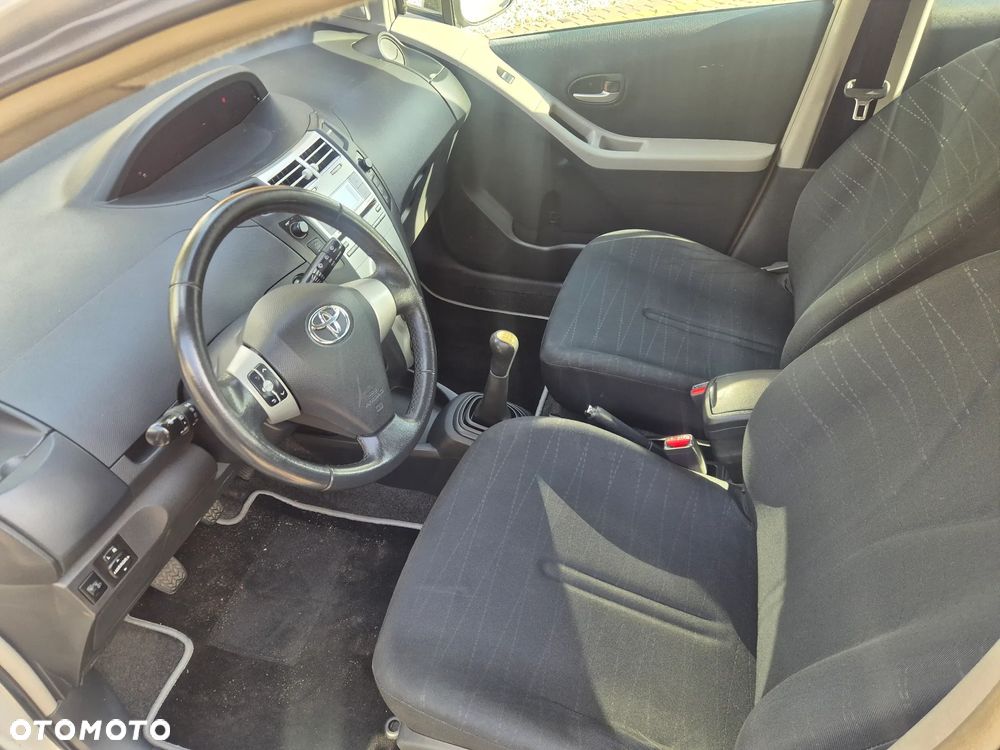 Toyota Yaris 1.4 D-4D Edition - 14