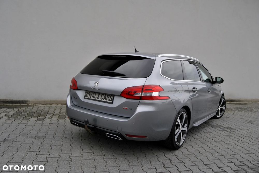 Peugeot 308 - 8