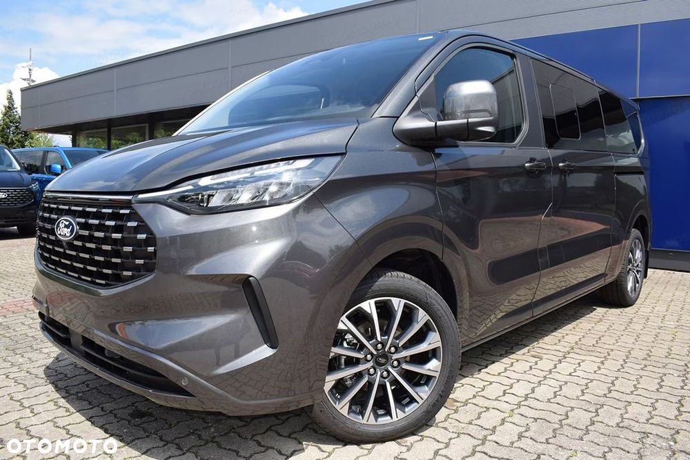 Ford Tourneo Custom - 5