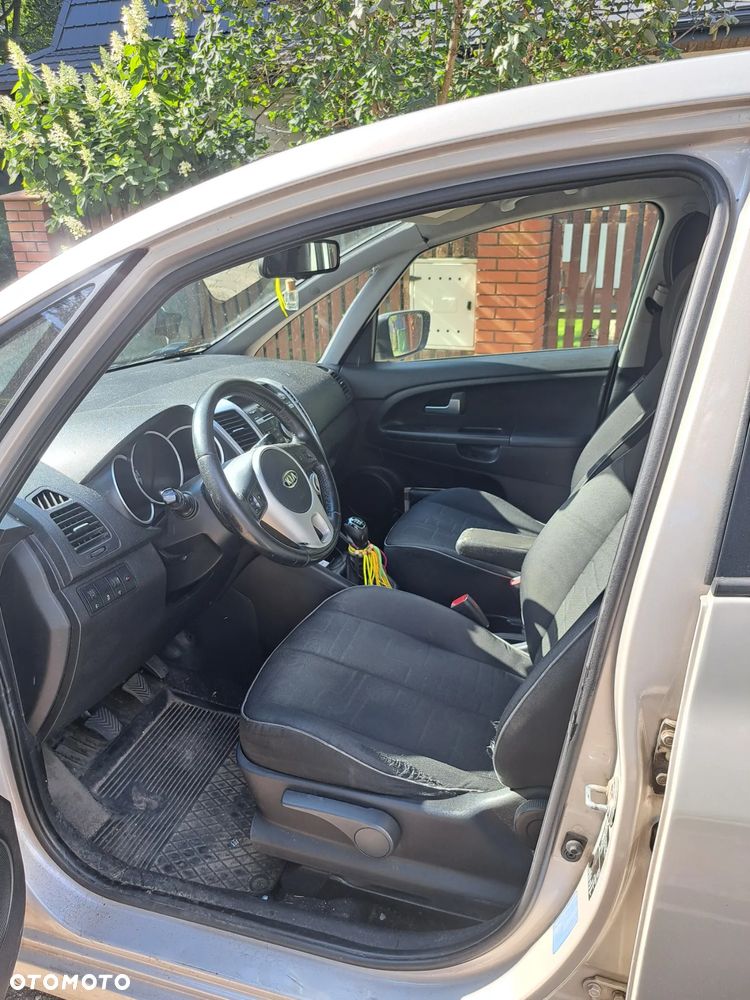 Kia Venga 1.6 CRDi M - 4