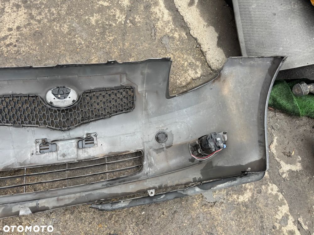 Zderzak przedni Toyota Yaris II 2005-09r - 4