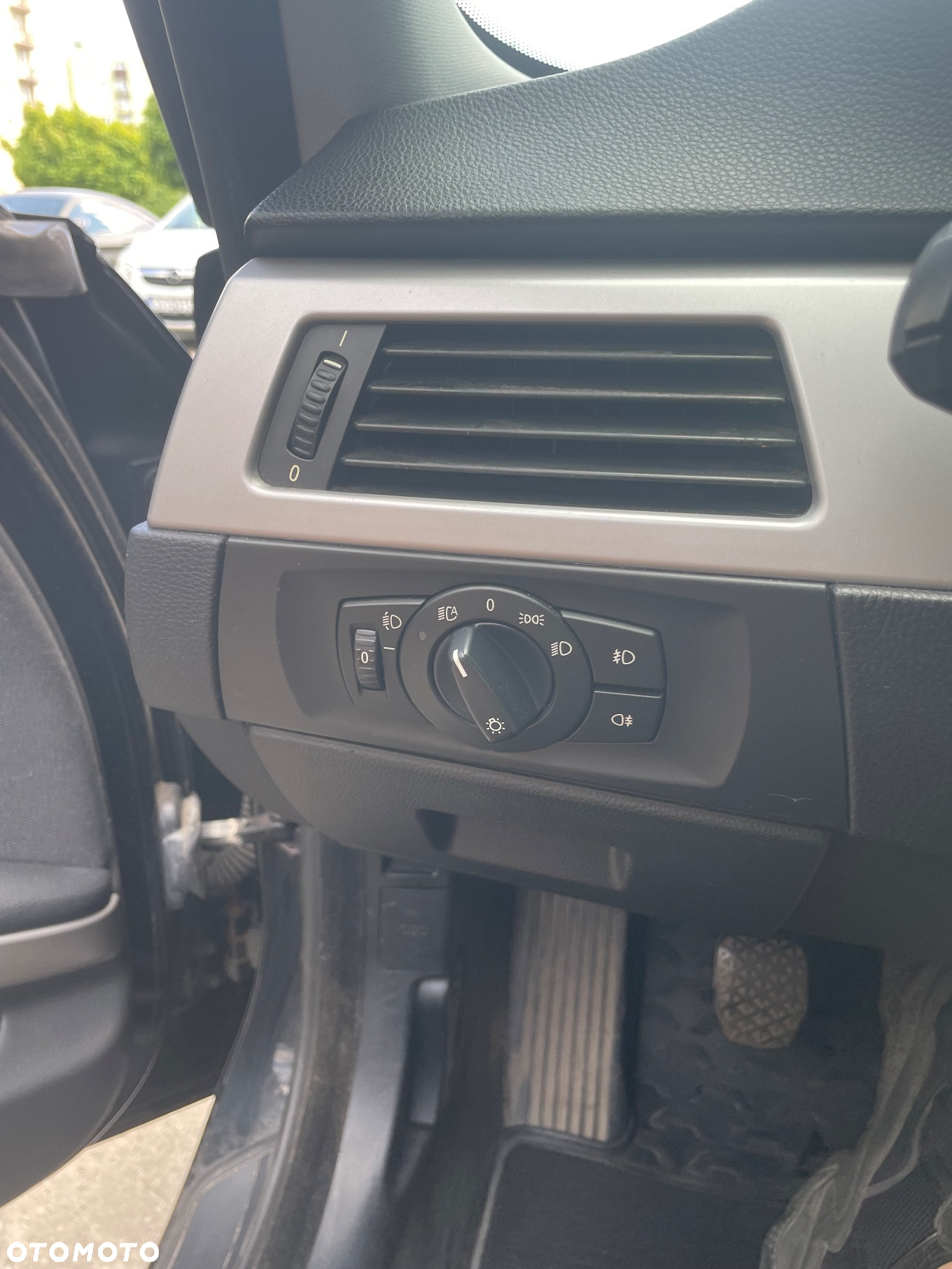 BMW Seria 3 320i - 11