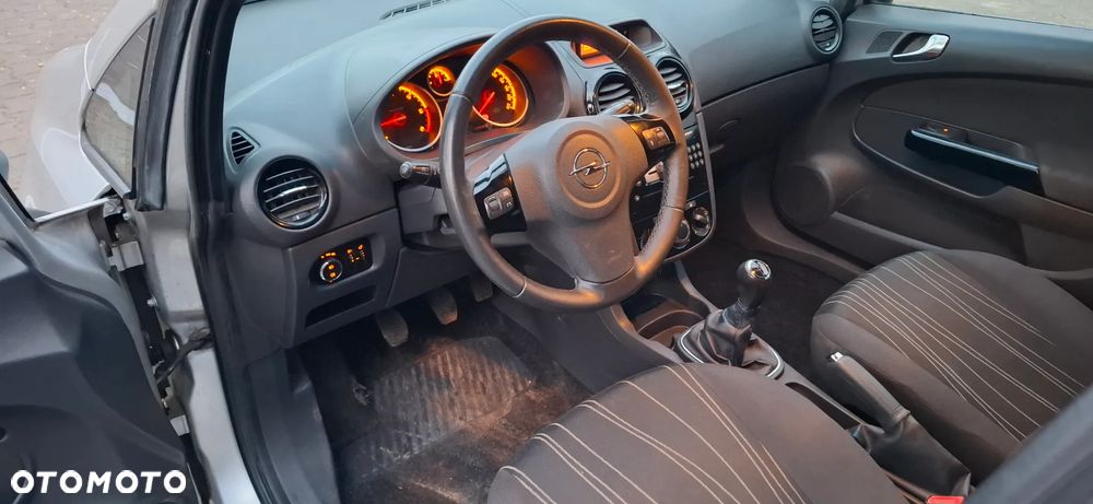 Opel Corsa 1.3 CDTI DPF EcoFLEX Innovation - 12