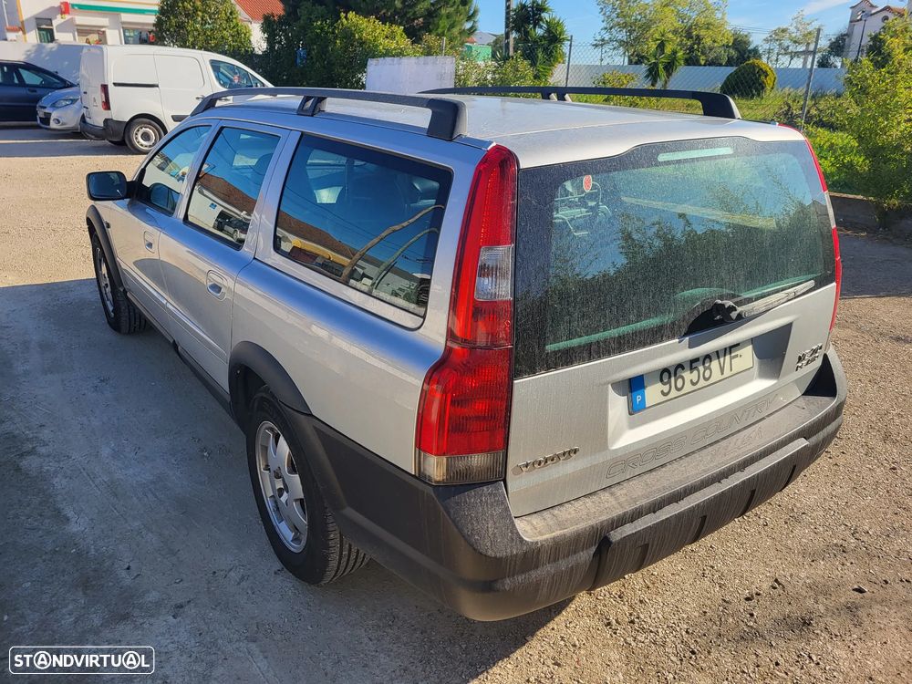 Volvo XC 70 D5 Nivel 2 Auto. - 4