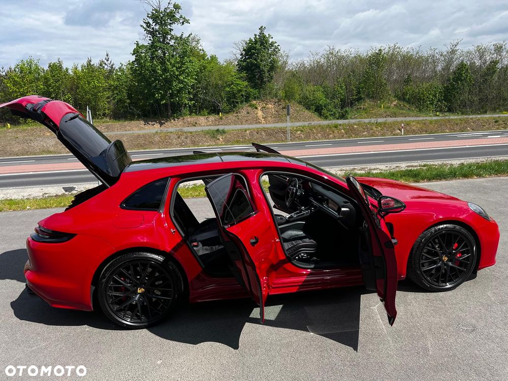 Porsche Panamera - 11
