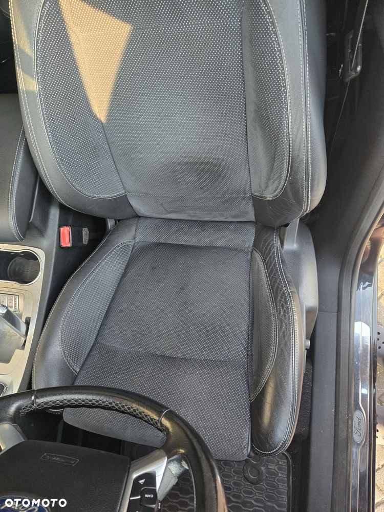 Ford S-Max 2.2 TDCi Titanium - 17