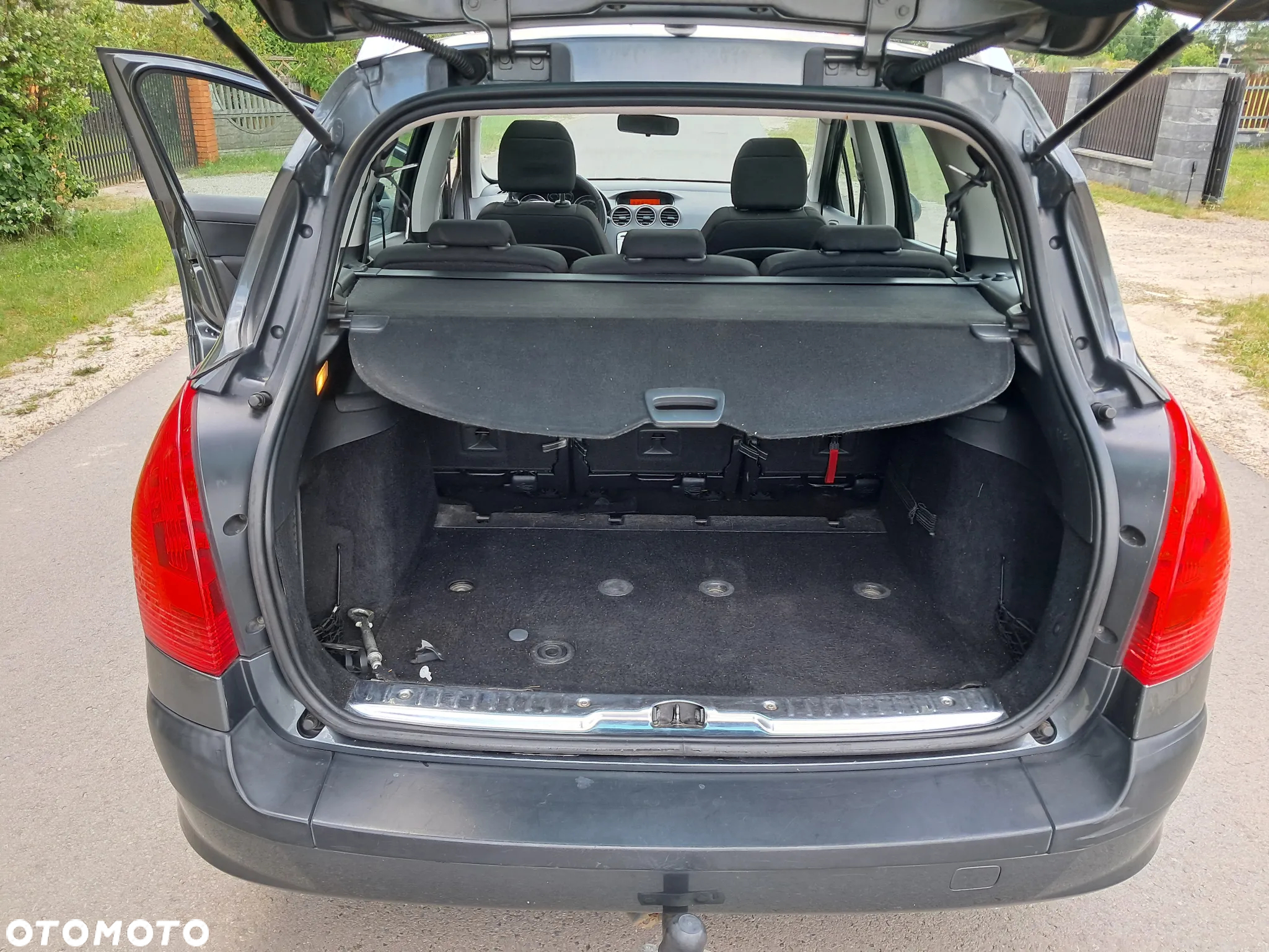 Peugeot 308 - 8