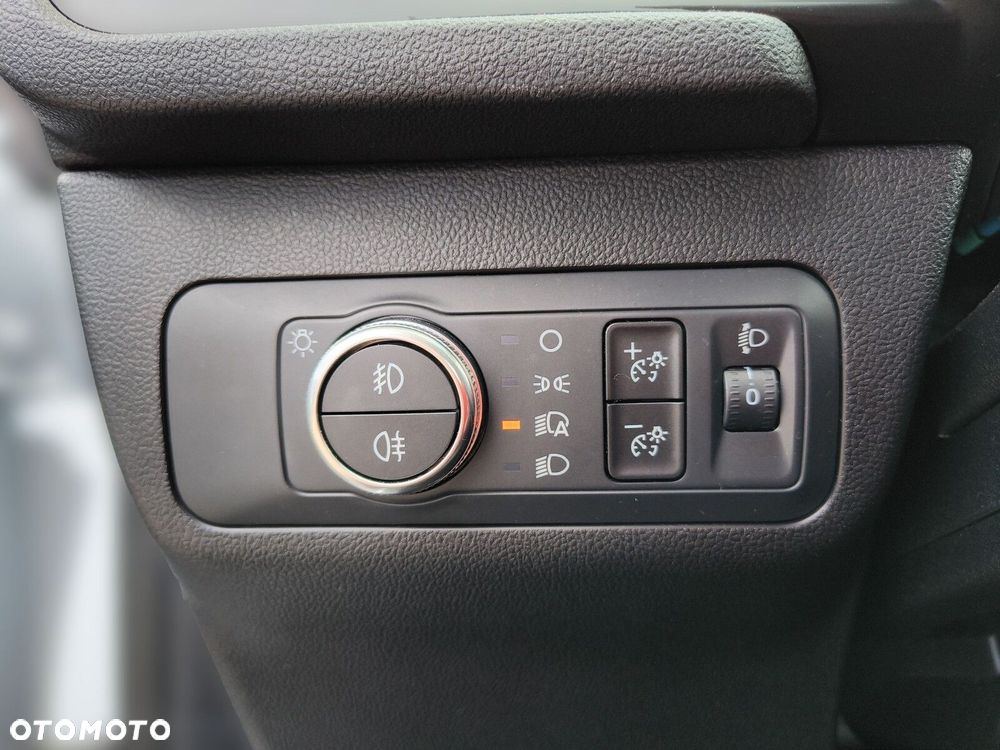 Ford Kuga - 26