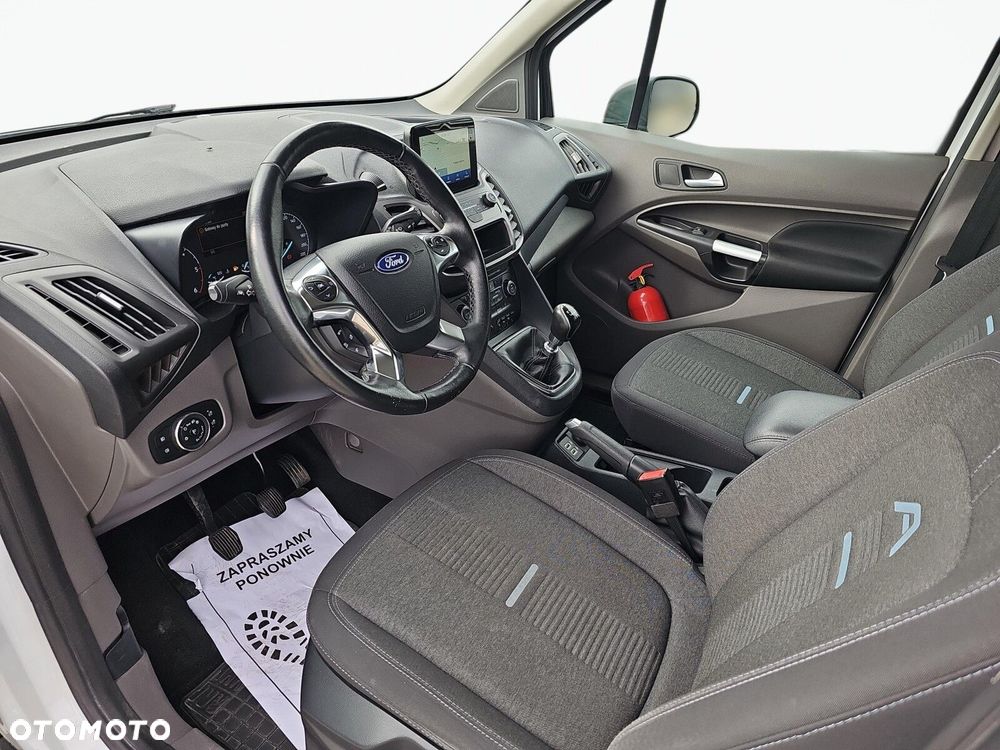 Ford Transit Connect - 11