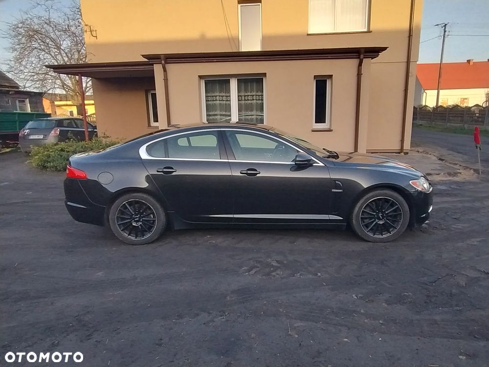 Jaguar XF 3.0 V6 Luxury - 2