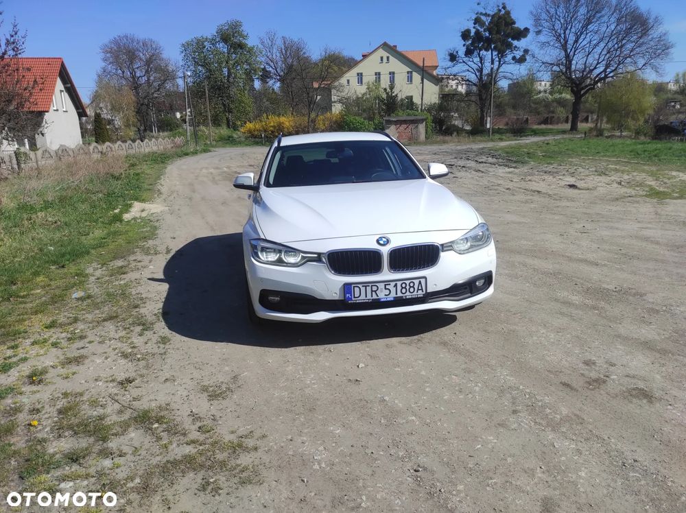 BMW Seria 3 318d - 8