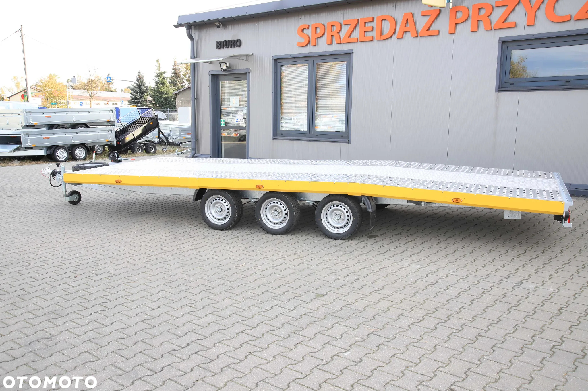 Niewiadów Jupiter kolorowa blenda 5.5x2.1 wypełnienie alu ryfel 3 osie koła 195R13C DMC 3500 kg - 7