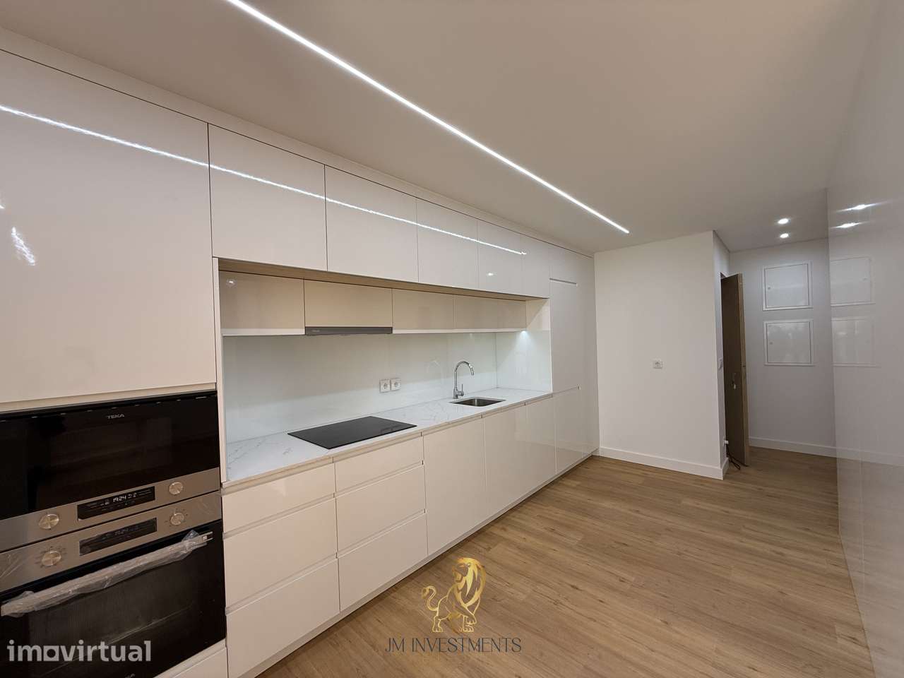 Apartamento Novo T0 com Jardim - Grande imagem: 3/30