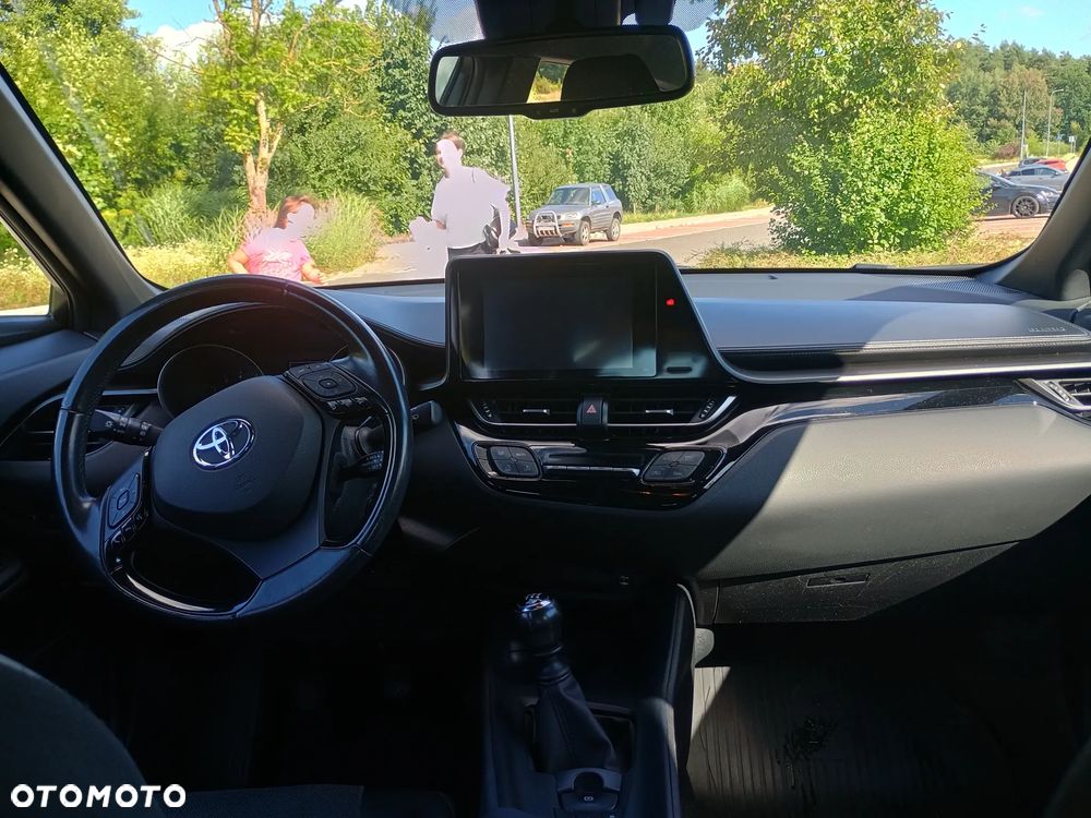 Toyota C-HR 1.2 T Premium - 12