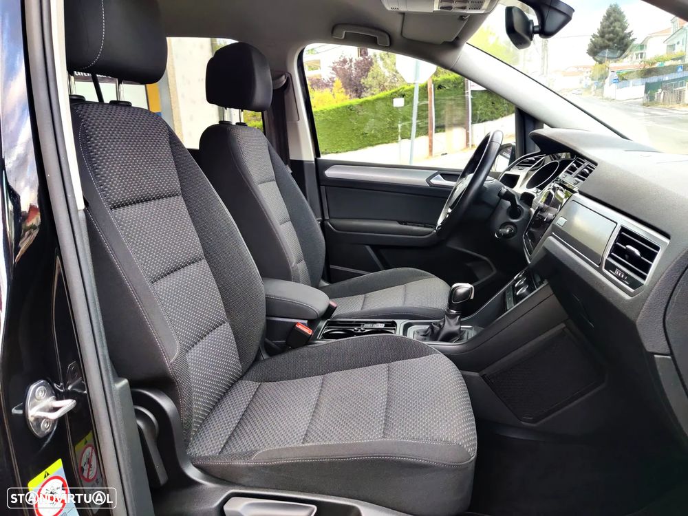VW Touran 1.6 TDI Confortline DSG - 9