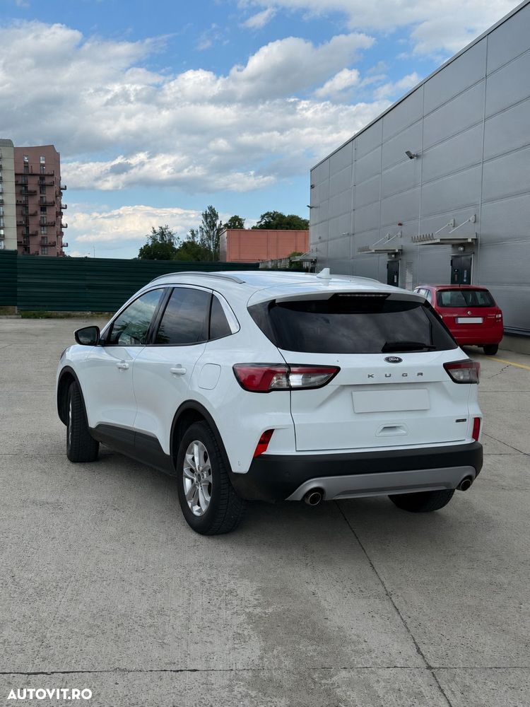 Ford Kuga - 3