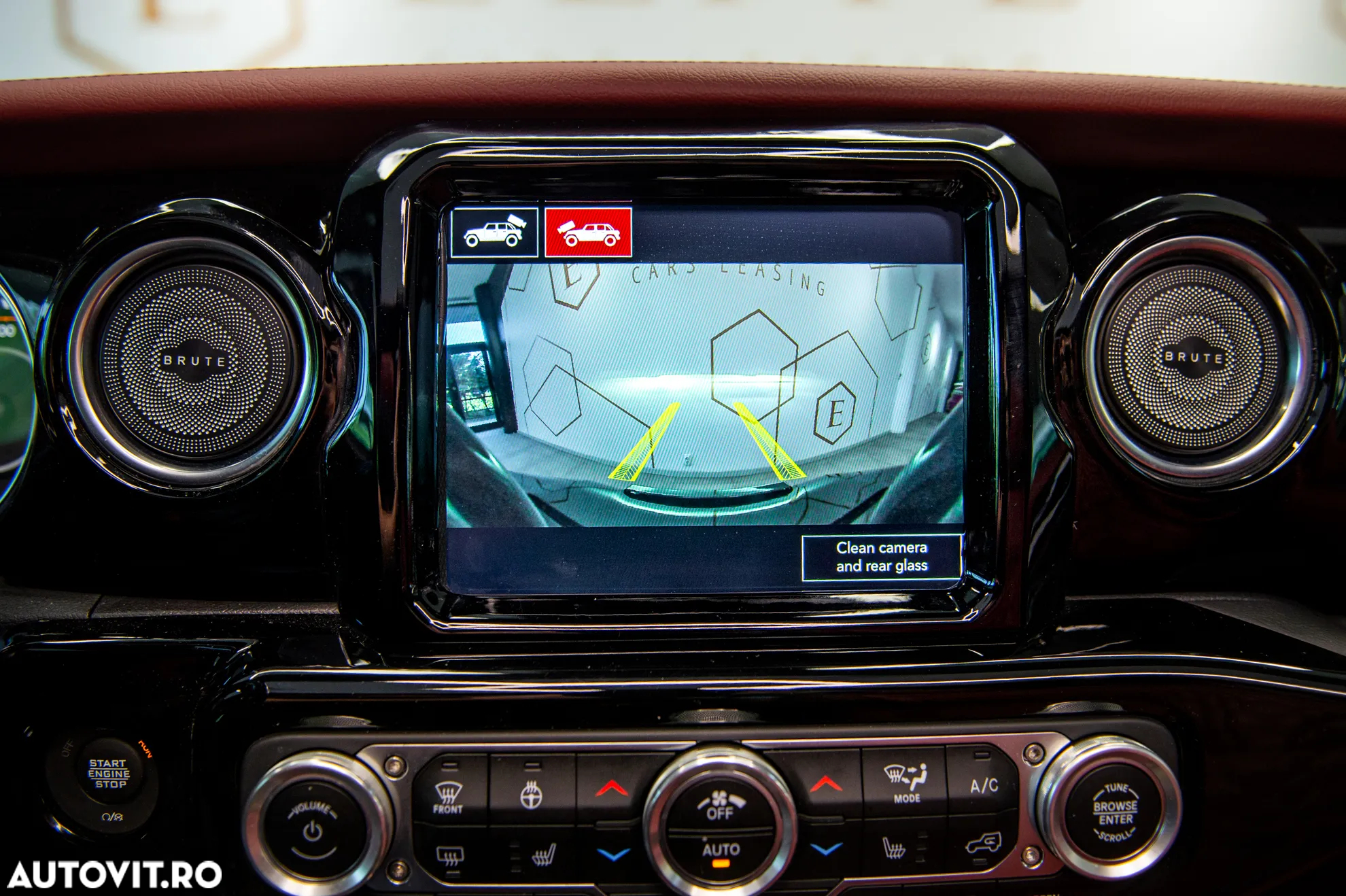 Jeep Wrangler - 25