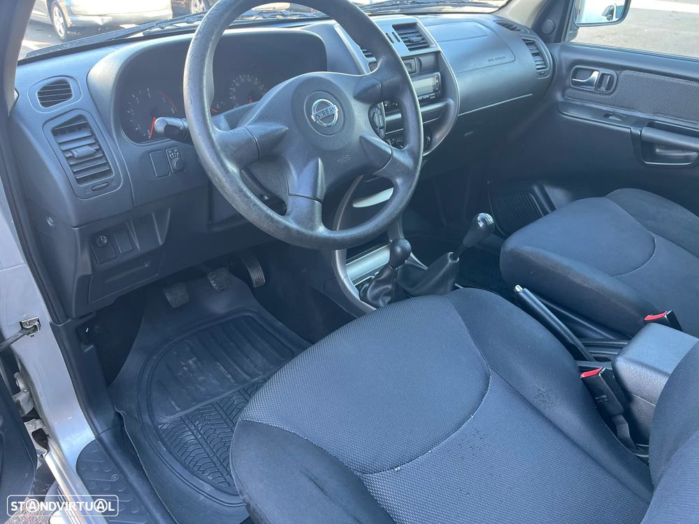 Nissan Terrano II Van - 11